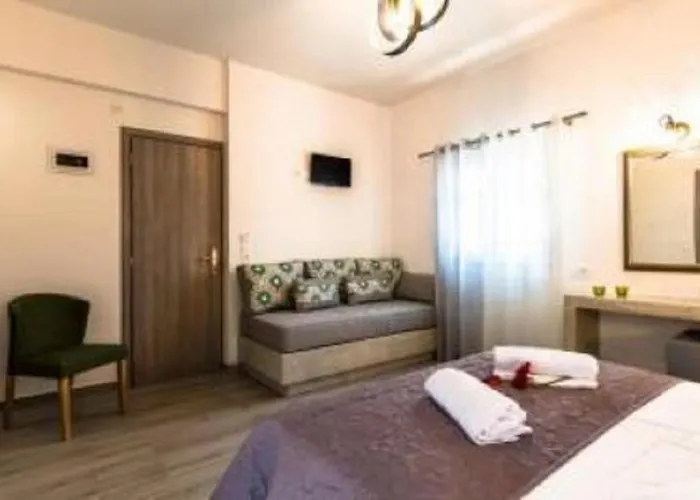 Kalamia Dolphin מלון פריסה