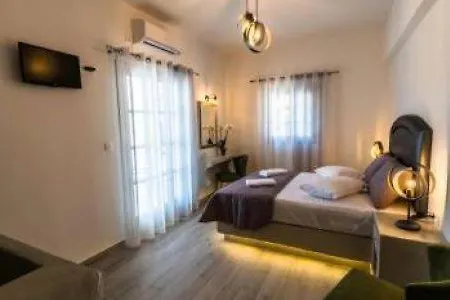 Kalamia Dolphin 佩里萨