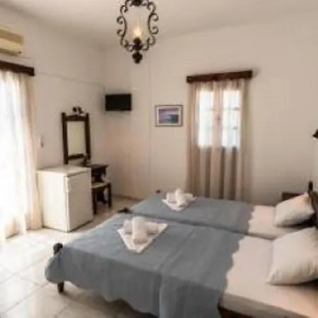Otel Kalamia Dolphin Perissa (Santorini)