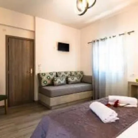 Kalamia Dolphin Hotel Perissa (Santorini)