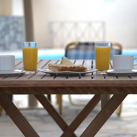 Szálloda Kalamia Dolphin 3*