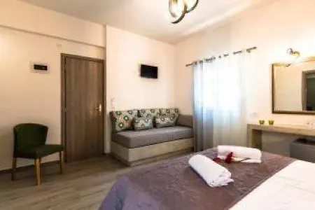 Otel Kalamia Dolphin Perissa (Santorini)