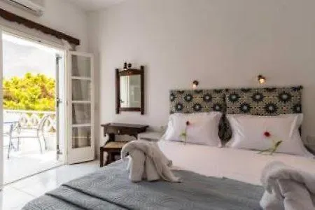 Otel Kalamia Dolphin Perissa (Santorini)